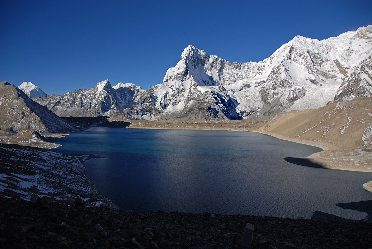 30 Gur Karpo Ri, Ice Tooth, Pemthang Karpo Ri, Nyanang Ri, Pungpa Ri, Shishapangma East Face And Kong Tso Early Morning From Kong Tso Pass The view back from the Kong Tso pass (5338m) includes Gur Karpo Ri, Ice Tooth, Pemthang Karpo Ri, Nyanang Ri, Pungpa Ri (7445m), Shishapangma (I8012m) East Face and Kong Tso.